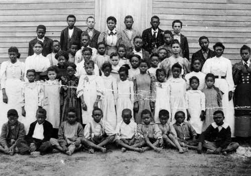 Descubre tu historia familiar: Aplicaciones para rastrear tu linaje por apellido